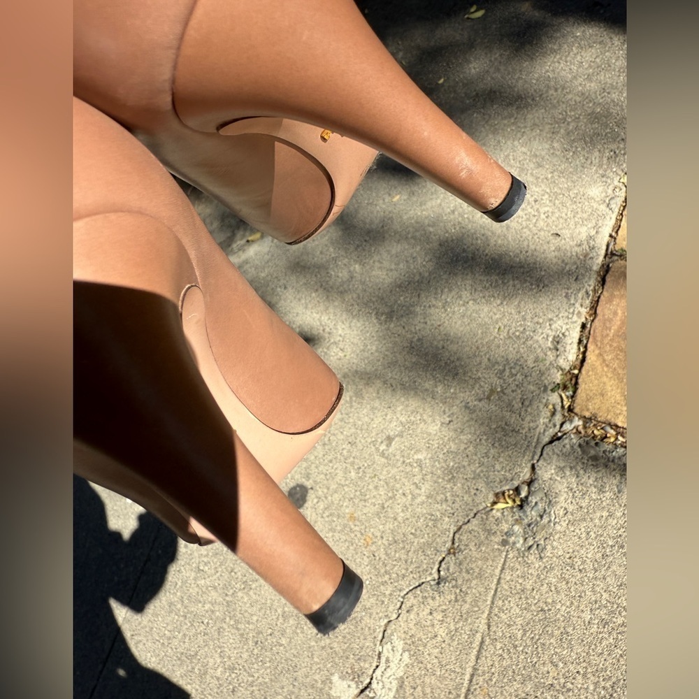 Prada mocha heels. - Picture 7 of 11